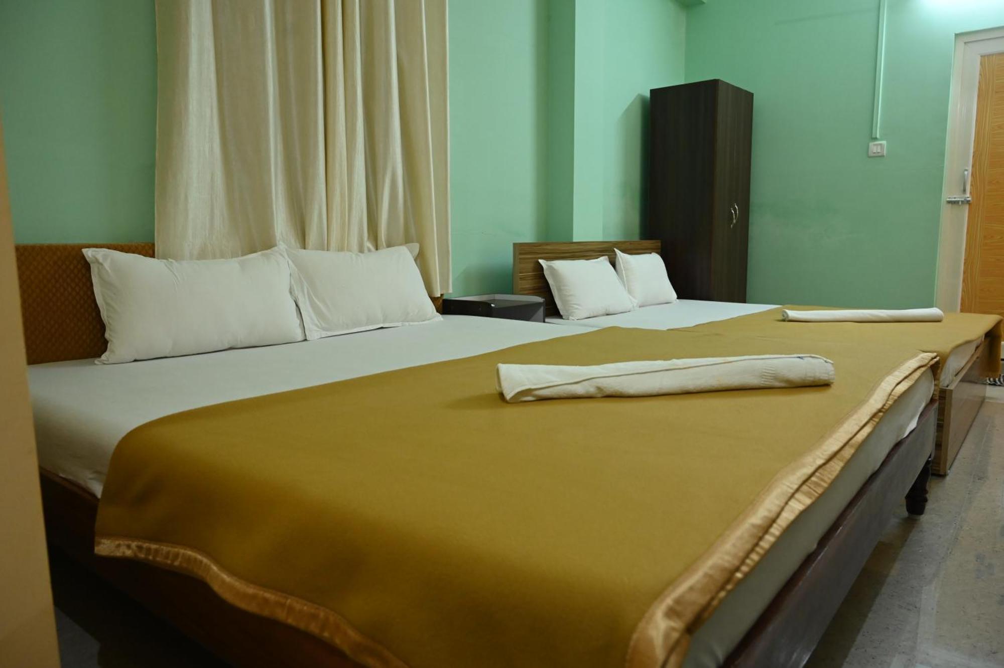 Ferienwohnung Royal Seaview Residency Port Blair Exterior foto